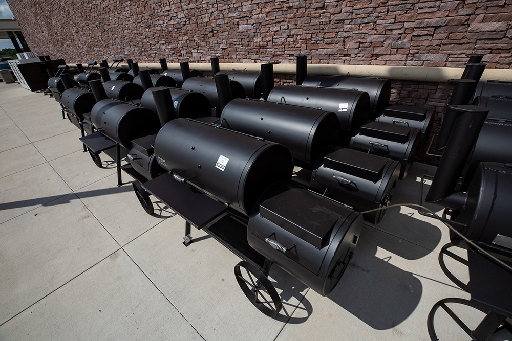 bucees-bbq-grills.jpg