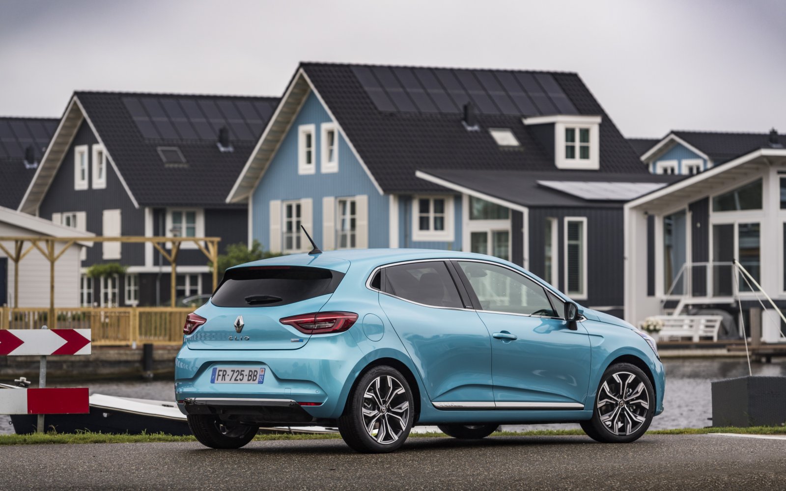 renault-clio-hybrid-e-tech-2020-2-54fa8b.jpg