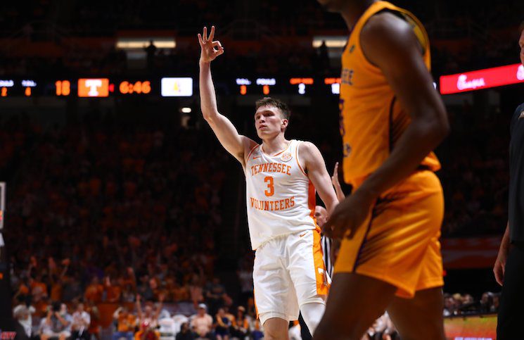 Dalton-Knecht-%E2%80%94-Tennessee-Basketball.jpg